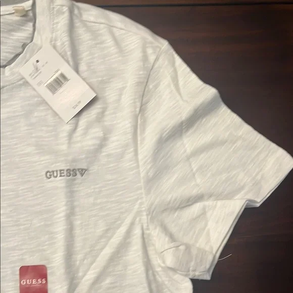 Guess White Short Sleeve Tee - Picture 3 of 7